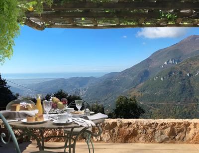 Il Podere di Metato Restored Tuscan Farmhouse With Pool With Views of Hills and Sea