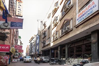 Hotel Sahara International Deluxe