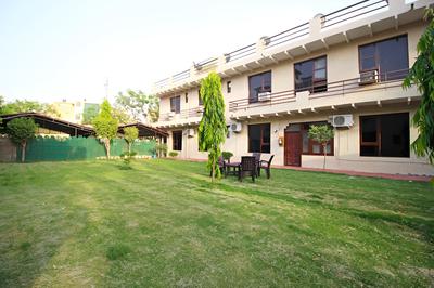 OYO 6495 Hotel Eden Greens