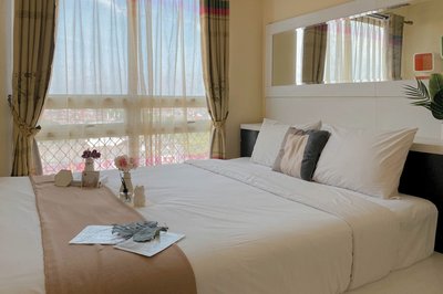 Comfy 2BR Apartment at Woodland Park Residence