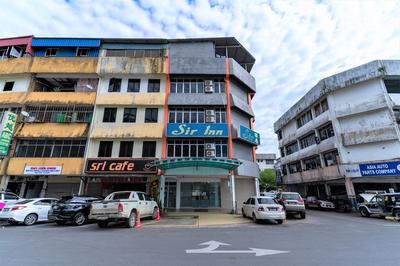 OYO 90207 Sir Inn