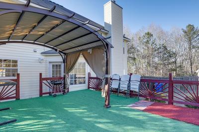 Pet-friendly Georgia Escape w/ Deck, Grill & Yard!