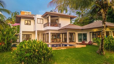 MassiveHugePool9MinutesWalk to BeachV131