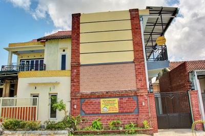 OYO 90537 De Wisma Emas