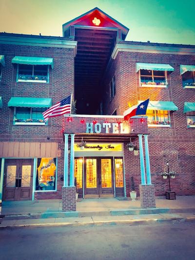Trucountry Inn