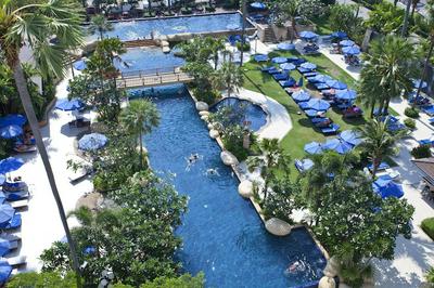 Jomtien Palm Beach Hotel And Resort
