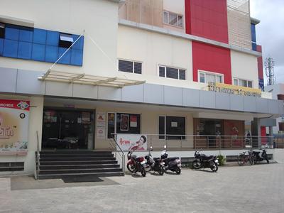 Sri Kaliswari Le Orchids