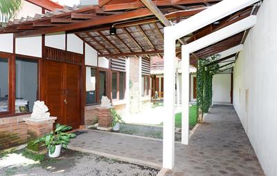 OYO 422 Achterhuis Guesthouse