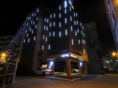 Lazzi Hotel