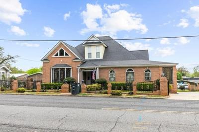 Private Pool and Renovated Home
