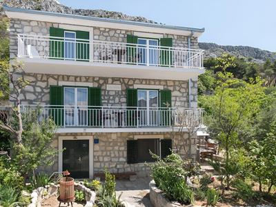 Holiday Home in Podstrana Near Beach