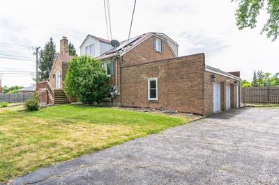 Serene & Charming 5br Des Plaines Getaway 5 Bedroom Home by RedAwning
