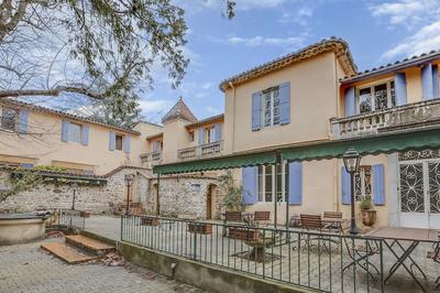 Logis Hôtel Le Domaine de la Régalière