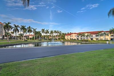 St Pete Condo w/ Patio & Pool ~ 2 Mi to Beach