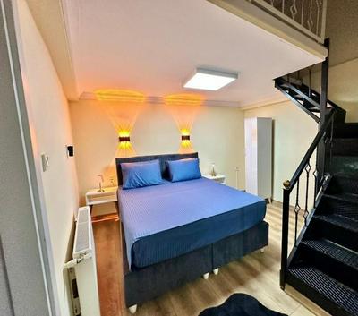 Grace Of Golden Stay Suit Taksim