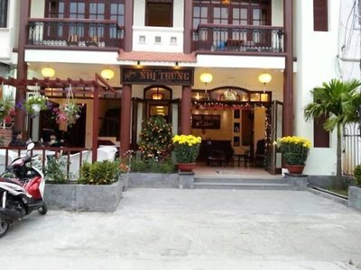 Nhi Trung Hotel