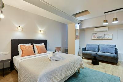 Charming Duplex 1 Bedroom Center of Paris