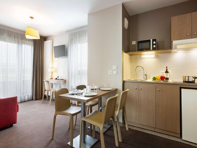 Apartment Near Geneva With Parking