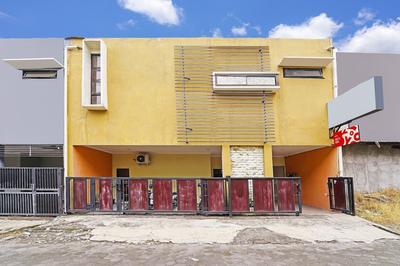 OYO 91342 Tatti Inn Syariah