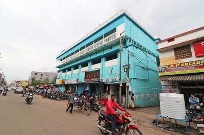 SPOT ON 44329 Sri Krishna Inn Lodging & Boarding