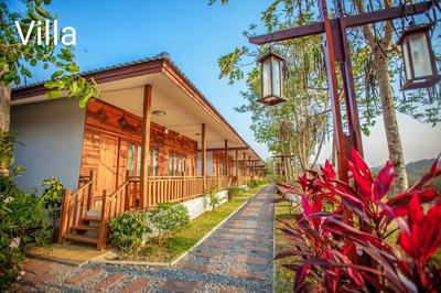 Nan Green Lake View Resort