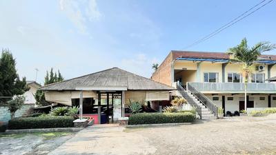 The Kanzi Hotel & Village