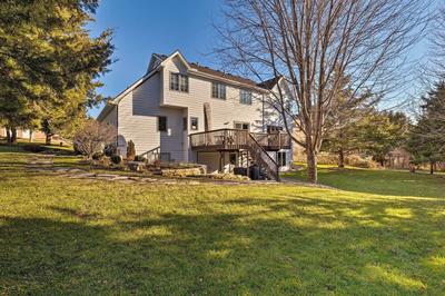Charming Hideaway w/ Patio: 3 Mi to Kansas State!
