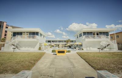 Sands of Treasure Island