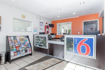 Motel 6 Hayward, CA – Silicon Valley Gateway