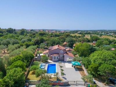 Sunshine Comfortable Holiday Residence