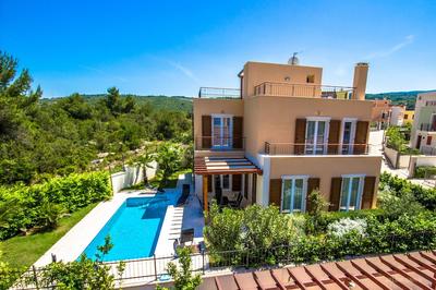 Villas Brac Hills