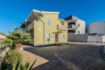 Apartments Mahnet