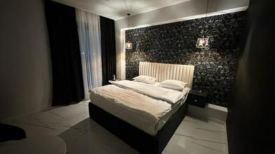 Luxe Plaza Hotel near EVN Zvartnots airport