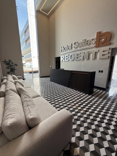 Hotel Suites Regente