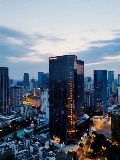 Yashan Tianlai S High-Rise Hotel