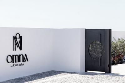 Omna Caldera Suites