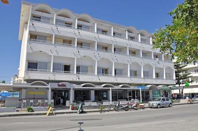 Zephyros Hotel