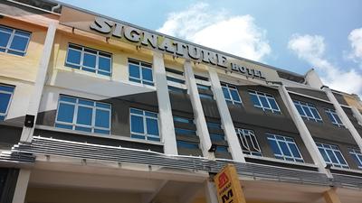 Signature Hotel