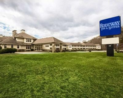 Rodeway Inn & Suites Cherokee On the River