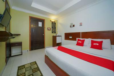 OYO 89976 Fins Hotel