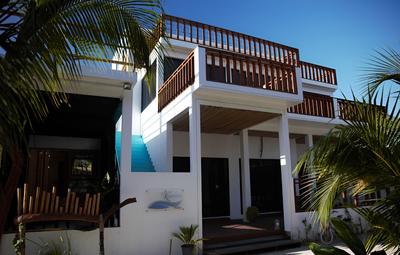 Room in B&B - Master Suite Family Room With Views of the Ocean