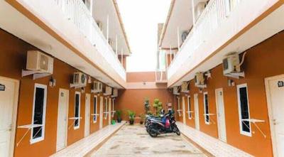 OYO 94253 Cikunir Residence Syariah