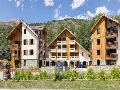 Chalet in Chantemerle With Family Amenities