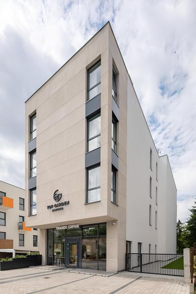 TOP Garden Aparthotel