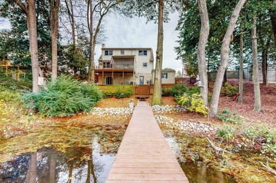 Waterfront Allergy-free 4br, Dock & Home Theater