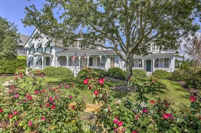 Historic Manteo House on Roanoke Sound w/ Dock!