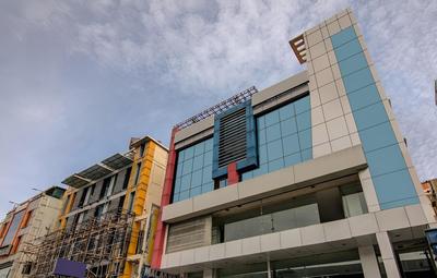 OYO 14669 Mayur's Residency