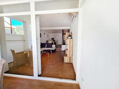 Holiday House Dora