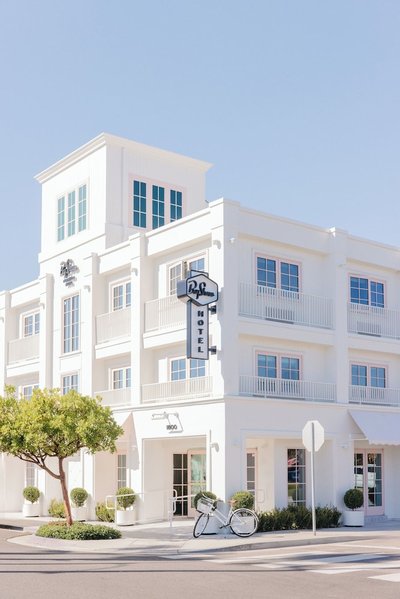 Bay Shores Peninsula Hotel