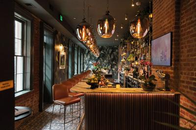 Garden District Hotel